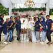 Foto:Pernikahan Rahmawati dan Farid Arfian berlangsung meriah dan penuh kehangatan di Saung Bogania, Jalan Sirojul Munir, RT 01/RW 02 Tengah, Kecamatan Cibinong, Kabupaten Bogor, Senin (19/10/2026).